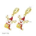 Dettaglio orecchini natalizi con altezza 36mm e larghezza 18mm con strass luccicanti - Stile Babbo Natale Alce (DE251010-B)
