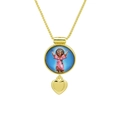 Détail du pendentif religieux doré Divino Niño avec fond bleu et breloque en forme de cœur - Enfant Jésus Cœur (DN251121-L)