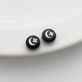 Cuenta negra plana con luna y trébol bañados en oro de 14K para bisutería DIY - Luna de Flores / 1 Pieza (5*8mm) / Negro