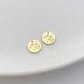 Colgante redondo bañado en oro de 14K con letra M grabada para creación de joyas DIY - Etiqueta Redonda 14K Letra M (6#)