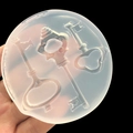 Translucent circular silicone mold featuring three vintage key shapes for DIY craft jewelry - Vintage Key (16523)