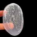 Molde de silicona transparente de alas de ángel para manualidades DIY sobre fondo negro - Alas de Ángel (16589)