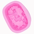 Roze siliconen vorm met meisje op schommel en bloemen voor fondant en zeep - Schommelend Meisje Stijl (19-181)