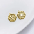 14K vergulde zeshoekige bedel met letter P en hart voor DIY sieraden maken - Stijl P (Hart Zeshoek)