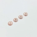 Set mit vier roségoldenen hohlen Blumen-Perlenkappen für DIY-Schmuck und Armbänder - 6mm Wellen Perlenkappe Roségold