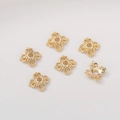 Set van zes 14K vergulde holle bloemkraalkapjes voor DIY-sieraden en armbanden - 14K Vierkant Kraalkapje (6mm)