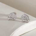 Silberne Clownfisch-Ohrstecker mit Mikro-Pave-Zirkonia aus hochwertigem Metall - Kleiner Fisch Stil(ER02-10) / Silber