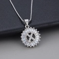Silberne X-Buchstaben-Halskette mit funkelnden Zirkonia und Box-Kette für Damen - Buchstabe X / Silber
