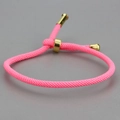 Rosa geflochtenes Armband mit goldener Metallschnalle und verstellbarem Riemen - Rosa