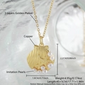 Collana con conchiglia dorata, stella marina e perle bianche in rame placcato oro triplo - Conchiglia Placcata Oro (NAB01-2)
