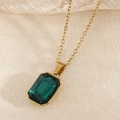 Elegante vergoldete Edelstahlhalskette mit rechteckigem smaragdgrünem Edelstein - Wassertropfen Halskette / Grün