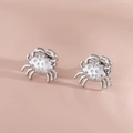 Silberne Krabbenohrstecker für Damen mit funkelnden weißen Zirkonsteinen im 3D-Design - Große Krabbe Stil(ER04-8) / Silber