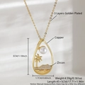 Collana dorata con ciondolo a conchiglia, palma, perla e zirconi incastonati - Albero di Cocco Placcato Oro (NAA08-8)