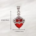 Religieuze rode hartvormige hanger met zilveren doornenframe en kruisbevestiging - Doornenkruis Heilig Hart (NAC11-7) / 2x1.3cm (Zonder Ketting) / Witgoud