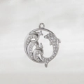 Exquisiter Delfin- und Wellenanhänger aus Weißmetall mit funkelndem Zirkonia-Pavé - Rundes Seepferdchen (NAA08-3) / Silber