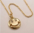 Collier minimaliste plaqué or 18k avec pendentif visage souriant et cristaux brillants - Œil Souriant (NC08-10)