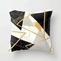 Moderner Kissenbezug mit geometrischen Dreiecken in Schwarz, Grau und Goldlinien - 45x45 cm / Geometrisches Patchwork-Muster (DRD11-1)