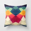 Noordse kussensloop met caleidoscoop geometrisch patroon in magenta en marineblauw - Abstracte Geometrische Caleidoscoopstijl (YMDDRD40-4) / 45x45 cm