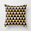 Détail de housse de coussin peau de pêche avec triangles dorés et roses géométriques - 45x45 cm / Triangles Géométriques Colorés (DRD37-12)