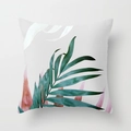 Dettaglio della stampa di foglie di palma tropicale su cuscino in pelle di pesca - 45x45 cm / Stile Palma Rosa e Verde (DRD102-1)