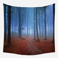 Tapisserie de forêt artistique avec feuilles rouges et paysage d'arbres brumeux bleus - 95*73 / Forêt de Feuilles Rouges (WTG-4)