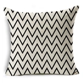 Fodera per cuscino quadrata minimalista con motivo a onde bianco e nero in lino testurizzato - Stile a Onde con Linee Spesse (YMD118-3)