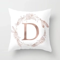 Federa in pelle di pesca con lettera D in oro rosa e ghirlanda di fiori eleganti - Stile Lettera D (DRD115-D) / 45x45 cm