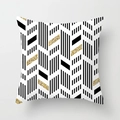 Detailansicht moderner Kissenbezug mit schwarz-weißen Streifen und goldenem Glitzer-Muster - Schwarz Weiß Gold Geometrisches Zickzack (DRD205-1)