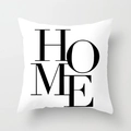 Dettaglio della federa bianca quadrata con scritta HOME nera e trama del tessuto intrecciato - Lettera HOME (DRD334-15) / 45*45cm