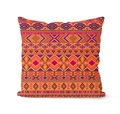 Housse de coussin aztèque aux motifs orange et violets dans un style bohème - Tribal Géométrique Violet (DRD138-18)