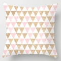 Roze en gouden kussenhoes met geometrisch driehoekspatroon voor op de bank - 45x45 cm / Roze Goud Geometrische Driehoeken (DRD111-20)