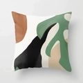 Moderner abstrakter Kissenbezug mit Tropenblattmuster in Waldgrün und Karamellfarbe - 45x45 / Abstrakte Tropische Pflanze (CRD03-2)