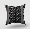 Detalle de funda de cojín geométrica moderna en blanco y negro con greca griega - 45x45 cm / Patrón Floral de Greca Griega (DRD211-1)