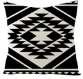 Detalle del patrón geométrico marroquí blanco y negro en la funda de cojín de algodón - Patrón Geométrico de Rombo Tribal (YMD74-1)