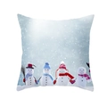 Kerstkussenhoes met vier sneeuwpoppen op een lichtblauwe winterse achtergronddecoratie - Sneeuwpoppen Team Hand in Hand (DRD194-19) / 45x45CM (Zonder Kern)