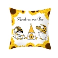 Bienen-Gnom Sonnenblumen-Kissenbezug mit Sweet as can Bee Text auf weißem Hintergrund - Gnome Sonnenblumenkranz (DRD236-13)