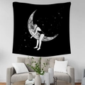 Tenture murale nordique avec déesse de la lune et art nocturne étoilé dans un salon - 95X73 Tissu Brossé / Motif Fille Embrasse Lune Étoilée (GT36-3)