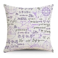 Detailaufnahme Kissenhülle mit lila mathematischen Formeln und geometrischen Mustern - 45x45cm / Lila Handschriftliche Mathematik (YMD136-12)