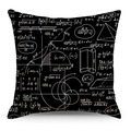 Nahaufnahme von Mathe- und Physikformeln auf schwarzem Kissenbezug aus Leinenstruktur - 45x45cm / Schwarz Akademische Geek-Formeln (YMD136-15)