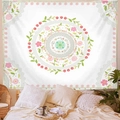Tapiz bohemio de mandala con margaritas rosas y hojas verdes para decorar dormitorios - Mandala Rosa (GT46-1) / 95x73cm (Tela Cepillada)