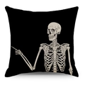 Halloween linnen kussenhoes met gedetailleerde schedel en menselijk skelet illustratie - 45x45 cm / Aanwijsstijl (YMD77-1)