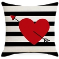 Noordse linnen kussensloop met zwarte strepen en een rood hart met Cupido-pijl design - 45*45cm (Geen Binnenkussen) / Gestreept Hart Stijl (YMD253-1)