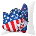 Housse de coussin fête nationale avec gnome patriotique et cœur drapeau sur tissu pêche - Style Fête Gnome Tenant un Coeur (DRD382-17) / 45x45CM (Sans Noyau)