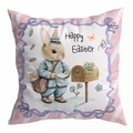 Federa per cuscino con coniglio postino pasquale e scritta Happy Easter in poliestere - 45x45cm / DRD478-4