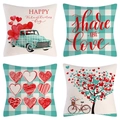 Detailansicht der Leinenkissenbezüge mit Valentinstag-Herzmotiven und Fahrraddesign - 45x45cm / TQR87-13