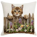 Detalle de funda de cojín rústica con ilustración de gato y flores de jardín coloridas - Estilo Gato Atigrado (TQYM71-21) / 45*45cm Lino de una sola cara