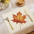 Sottopiatto in lino con stampa di foglia d'acero autunnale e texture realistica - Stile Foglia d'Acero Arancione Realistica (CDZ05-16)
