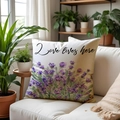 Fodera per cuscino in cotone e lino con fiori di lavanda su un divano bianco - 45*45cm (Senza Inserto) / Motivo Floreale Lavanda (SPP002-2)