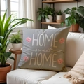 Deko-Kissen aus Leinen mit Blumen-Print und Home Sweet Home Text auf dem Sofa - Home Sweet Home Floral Hellbeige (SPP005-4) / 45x45cm Einseitig ohne Kern