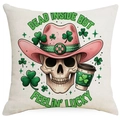 Détail d'une taie d'oreiller Saint-Patrick avec squelette, chapeau de cowboy rose et trèfle - 45x45cm / Chapeau de Cowboy Crâne Chanceux (DYM98-6)